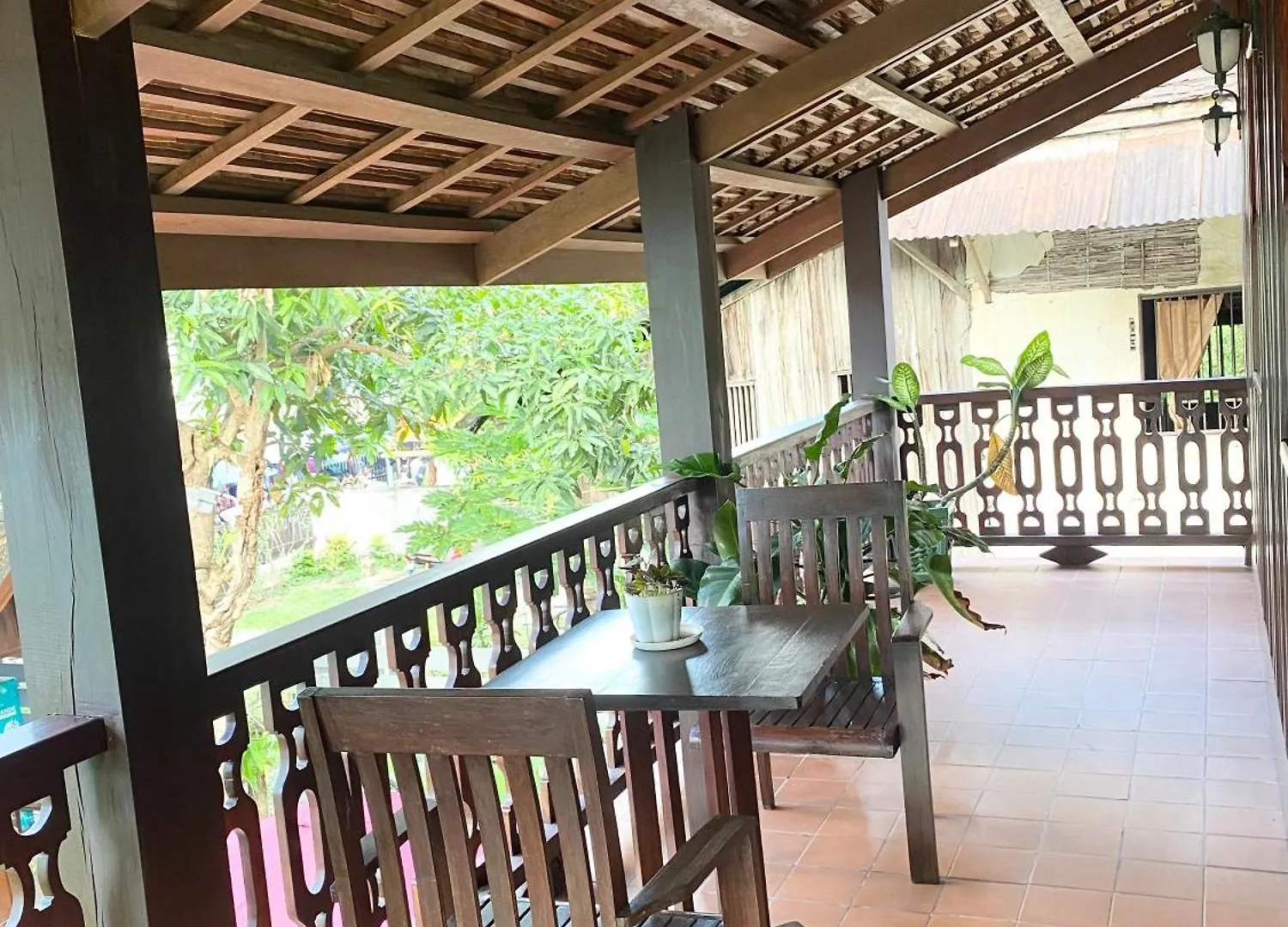Luang Prabang Residence & Travel Hotel